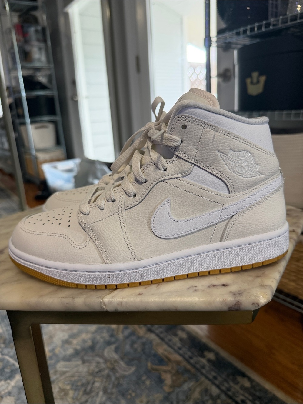 Jordan 1 Women’s Mid